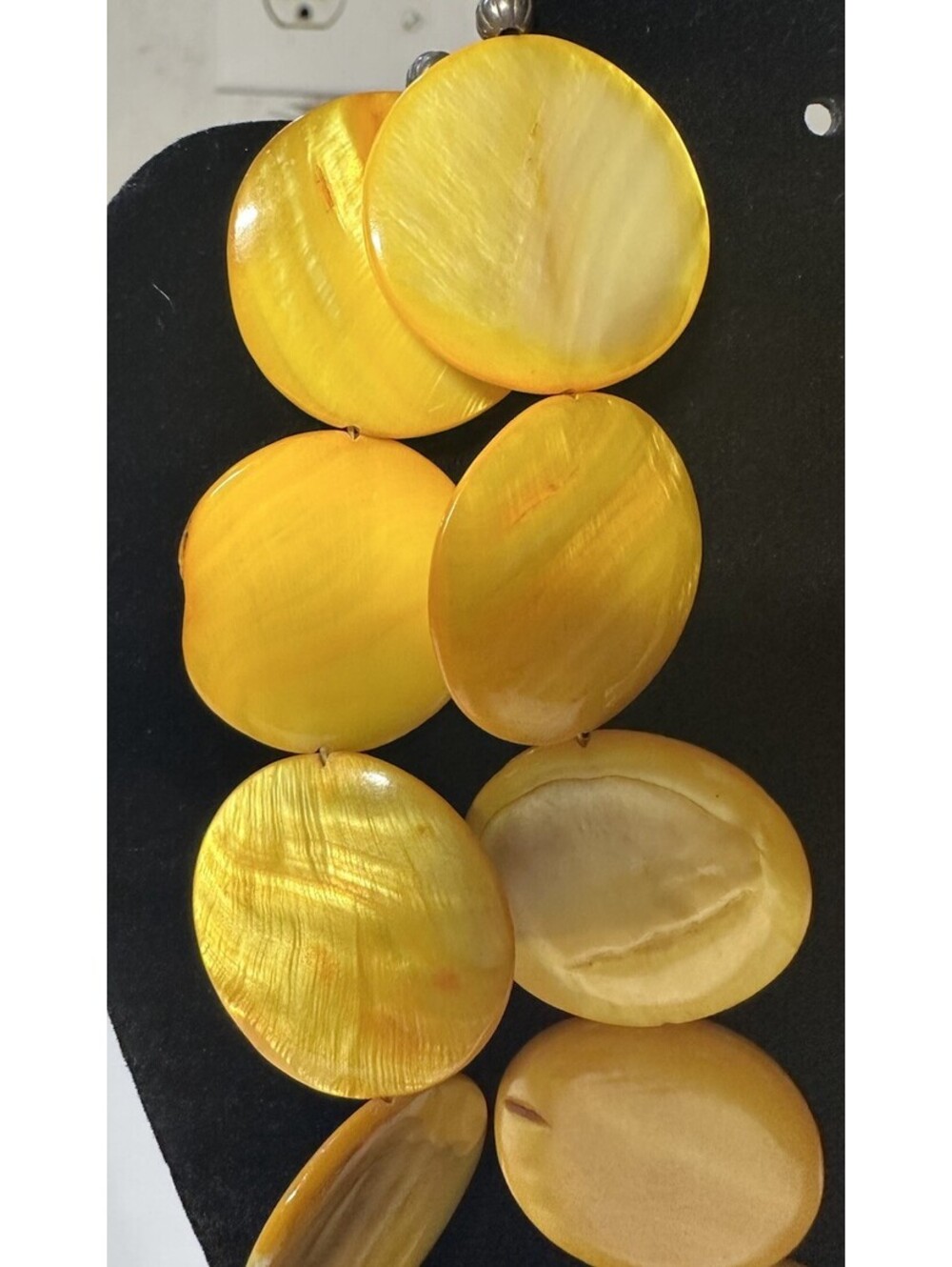Vintage Yellow Mother Of Pearl Necklace Stunning Statement Piece Double Strand - Picture 2 of 9